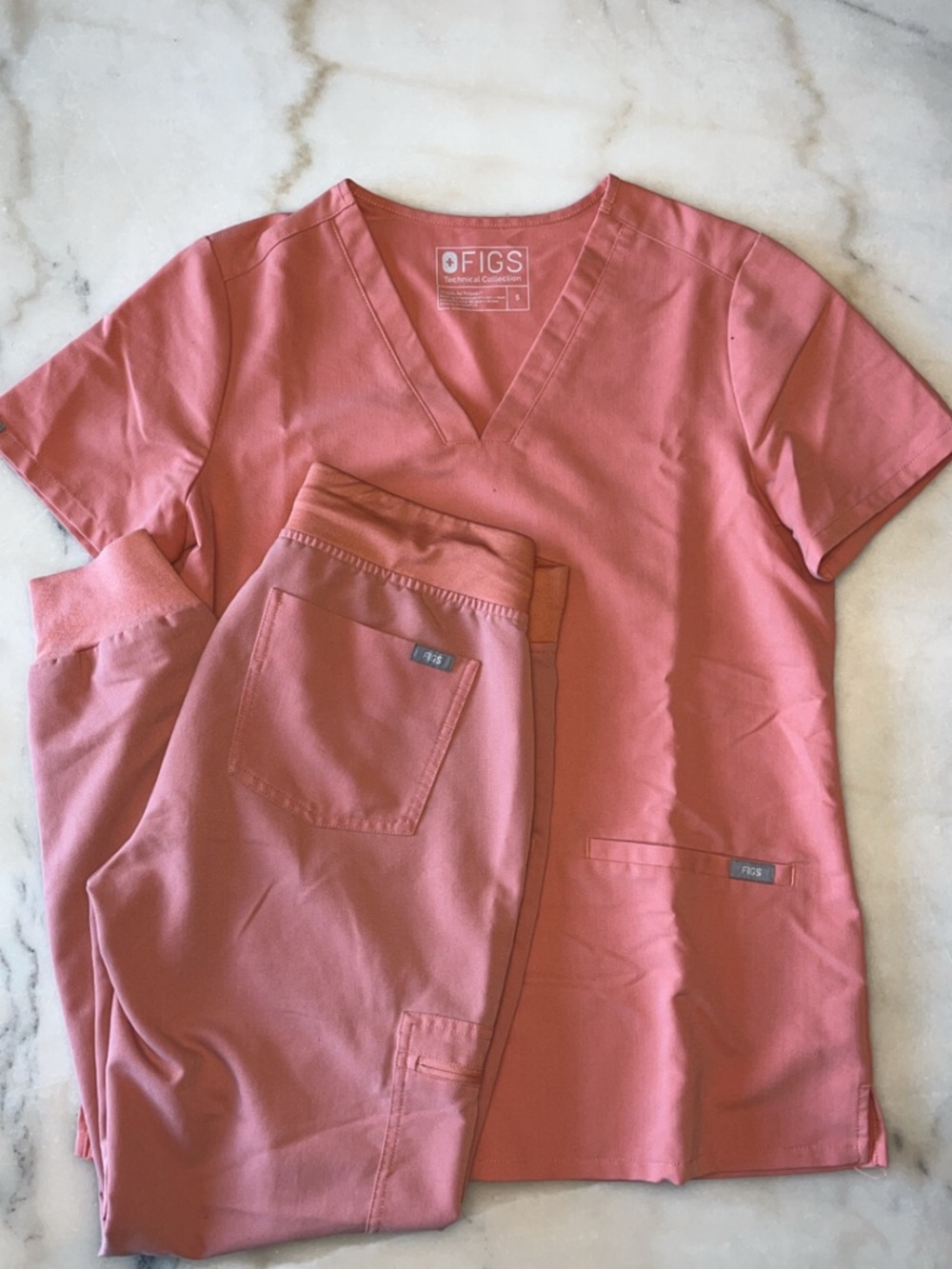 FIGS Women's Scrub Set in Rose